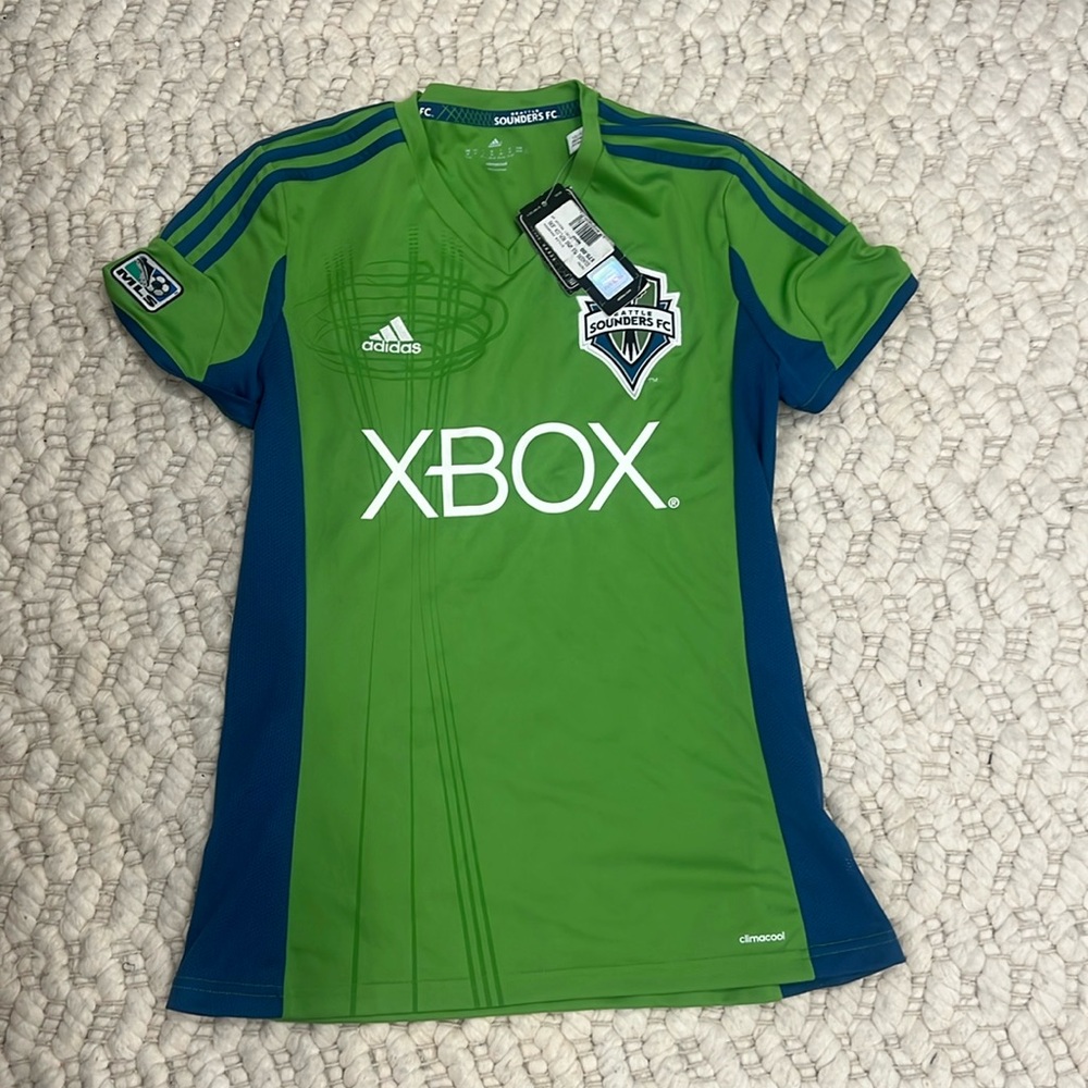 Women’s medium Seattle sounders FC jersey